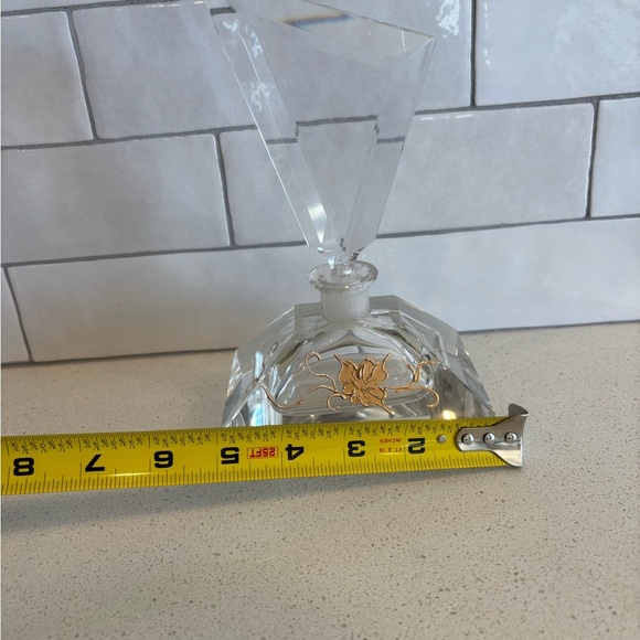 Vintage Heavy Lead Cut Crystal Perfume Decanter Bottle with Dauber Gold Flower - Picture 11 of 11